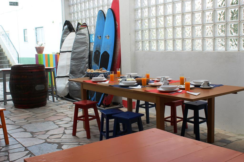 فندق Foz Surfcamp فوز دو أريلهو المظهر الخارجي الصورة