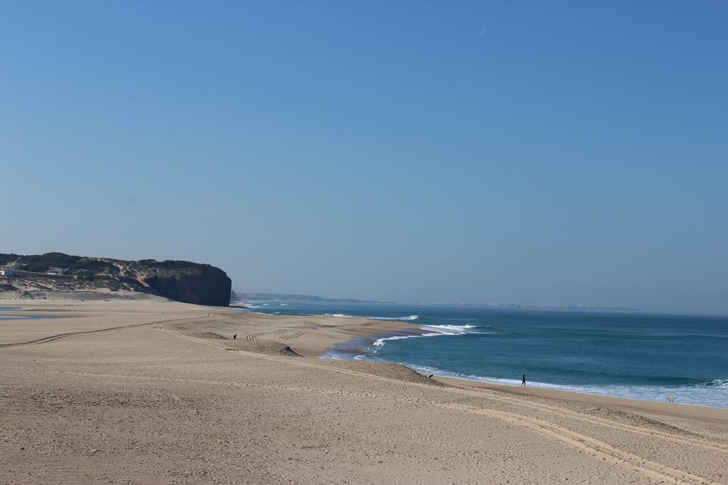 فندق Foz Surfcamp فوز دو أريلهو المظهر الخارجي الصورة