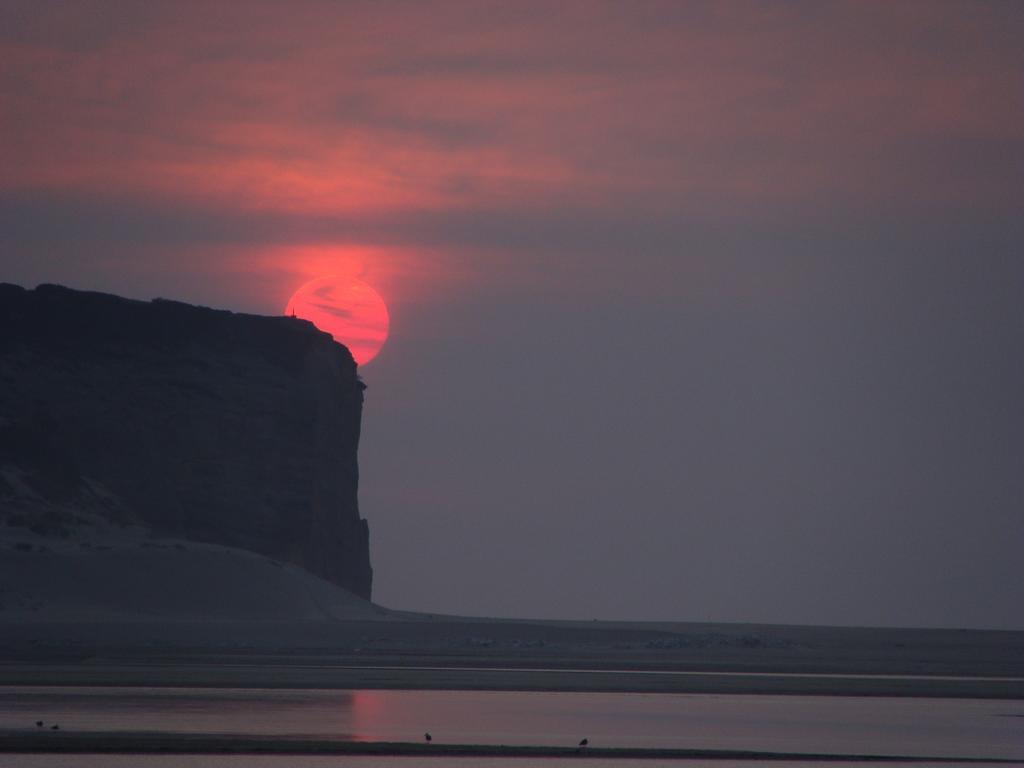 فندق Foz Surfcamp فوز دو أريلهو المظهر الخارجي الصورة